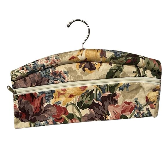 Vintage Accessories - Lingerie Padded Hanger Floral Zipper Stocking Storage Gloria Rae OKC USA
